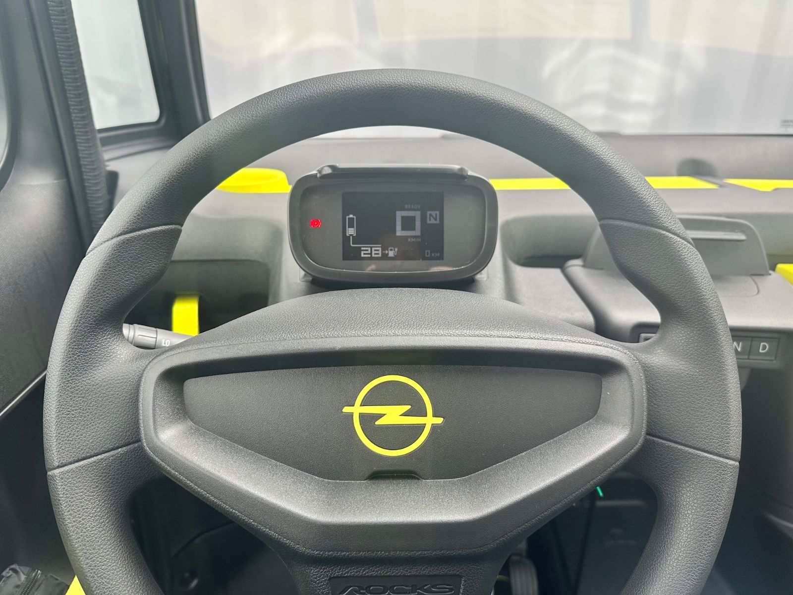 Fahrzeugabbildung Opel Rocks-e Tekno