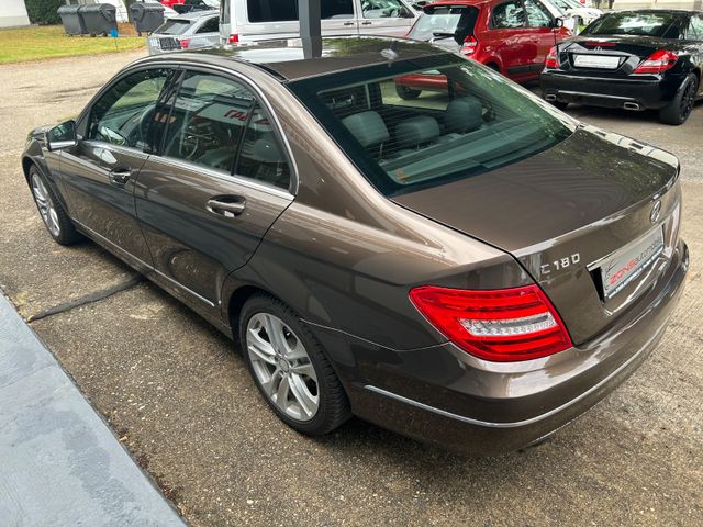 Fahrzeugabbildung Mercedes-Benz C 180 Avantgarde Auto.+AHK+Navi+Xenon+Teilleder+