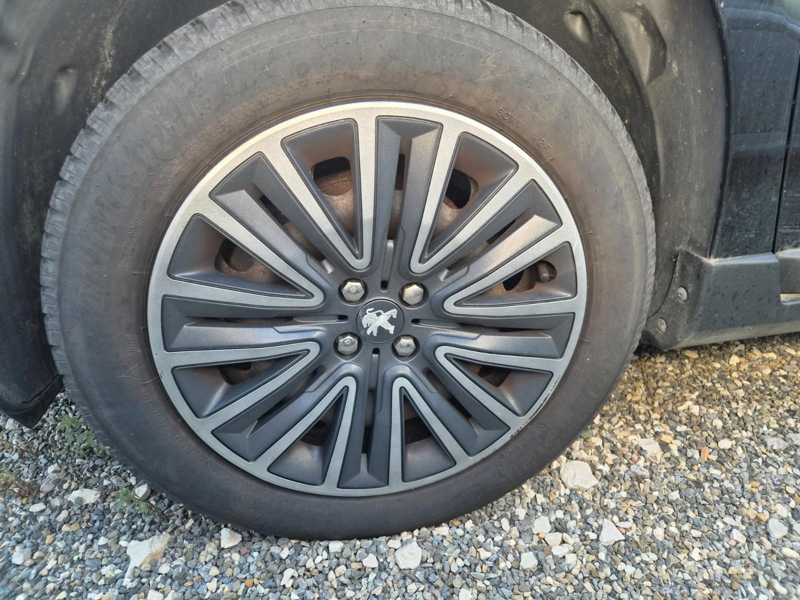 Peugeot 2008 Active 1.Hand Tüv 01.2027