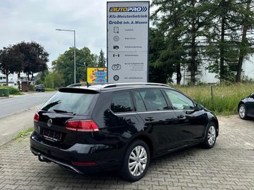Volkswagen Golf - 3