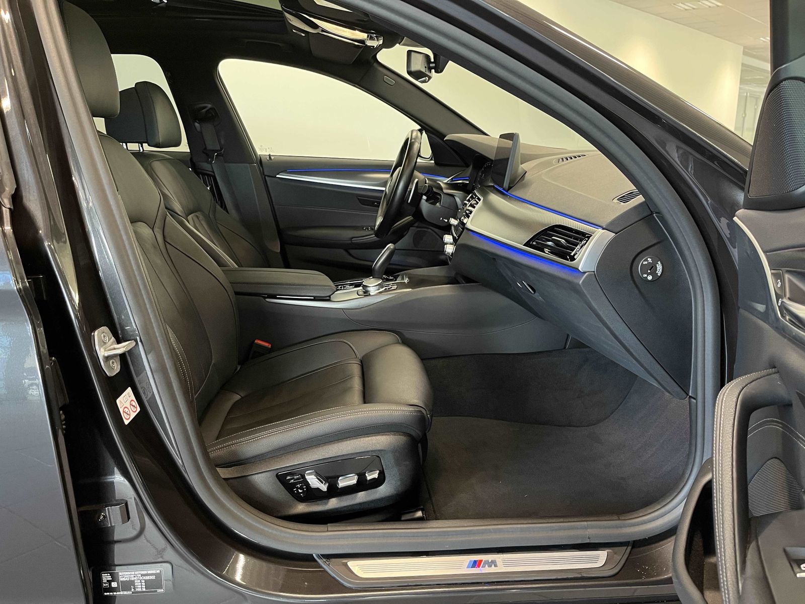 BMW 520d xDrive Touring M Sport HUD PANO ACC RFK NAV foto 18