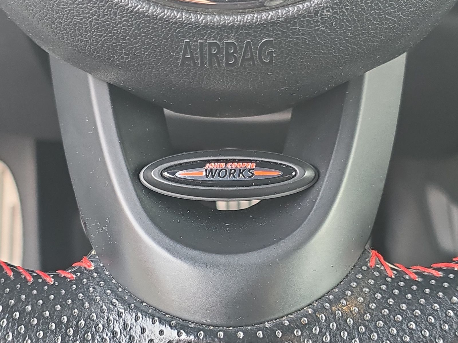 Fahrzeugabbildung MINI COOPER S Mini John Cooper Works Harman-Kardon