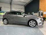 Mercedes-Benz A 180 Urban Rentnerfahrzeug  - : Limousine, Rent