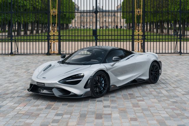 MCLAREN 765LT