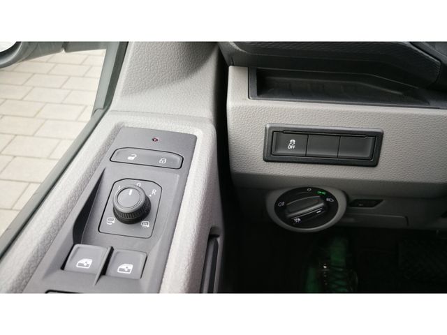 T6.1 Caravelle 4MOTION 2.0 TDI DSG Navi AHK Musi