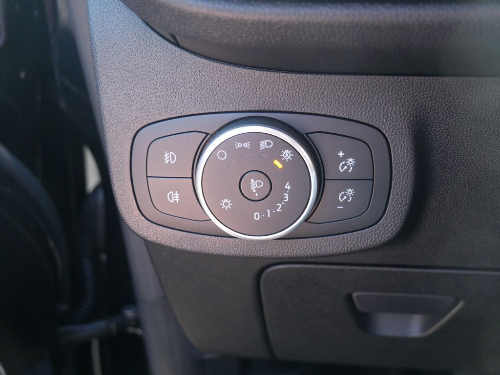 Fahrzeugabbildung Ford Fiesta 1.0 EcoBoost Titanium KLIMA SITZHEIZUNG