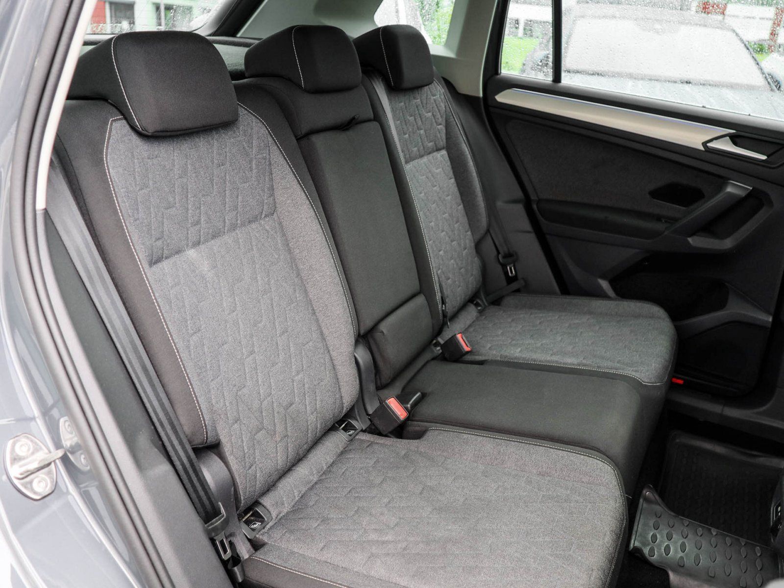 Volkswagen Tiguan MOVE 2.0 TDI AHK Standh. Navi LED Keyless foto 4