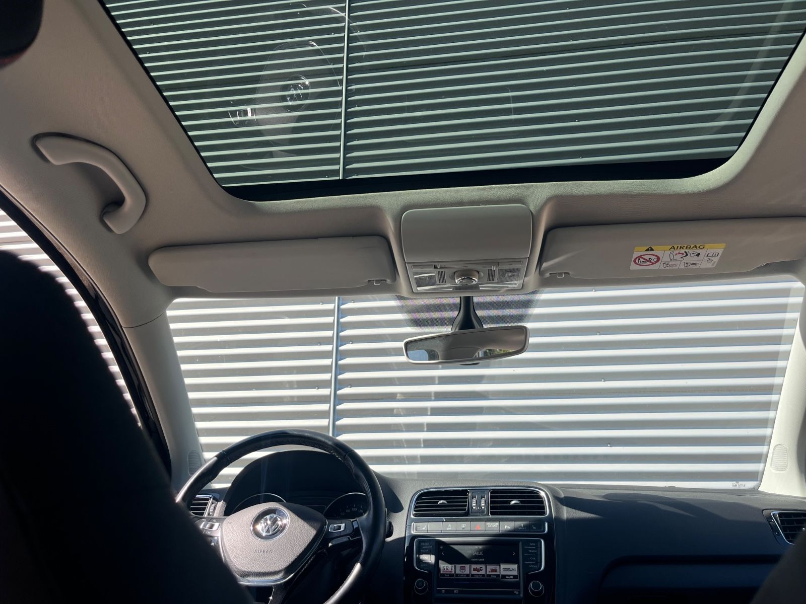 Fahrzeugabbildung Volkswagen Polo R-Line Panorama Dach