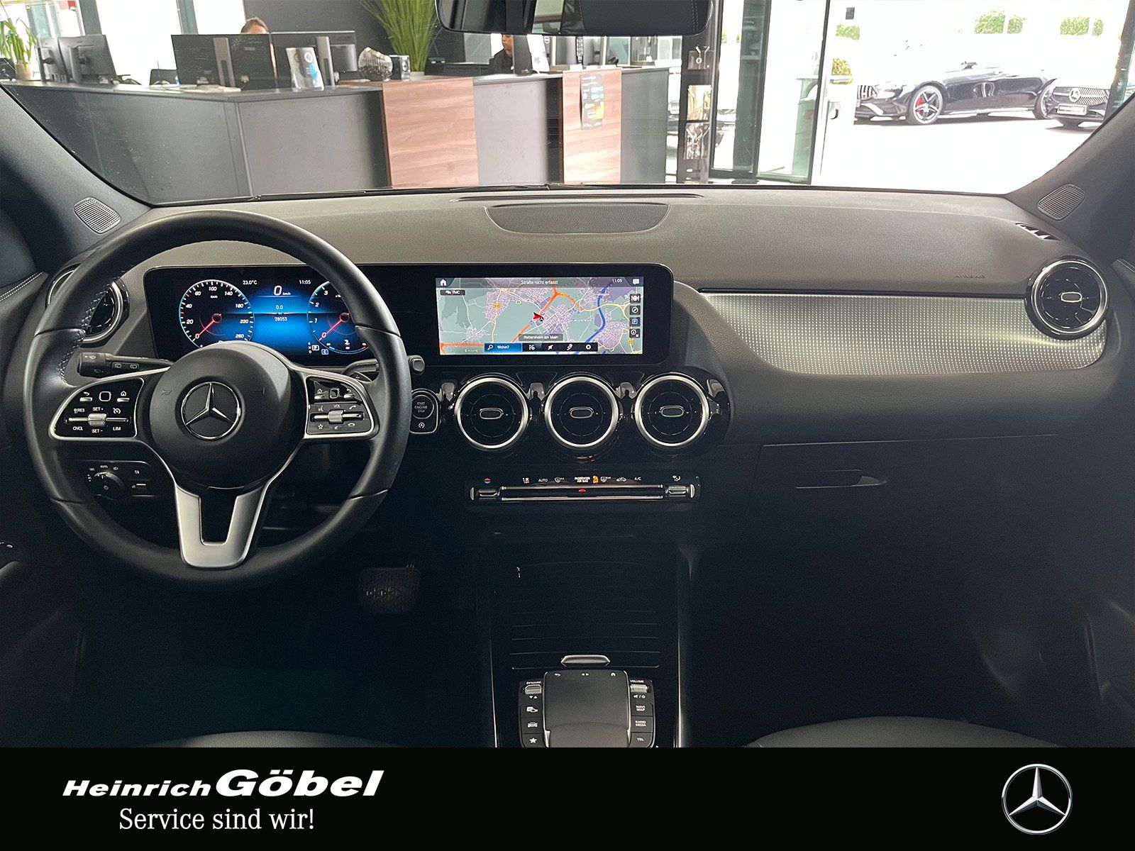 Fahrzeugabbildung Mercedes-Benz GLA 180 PROGRESSIVE+KAMERA+LED+AHK+CARPLAY+NAVI