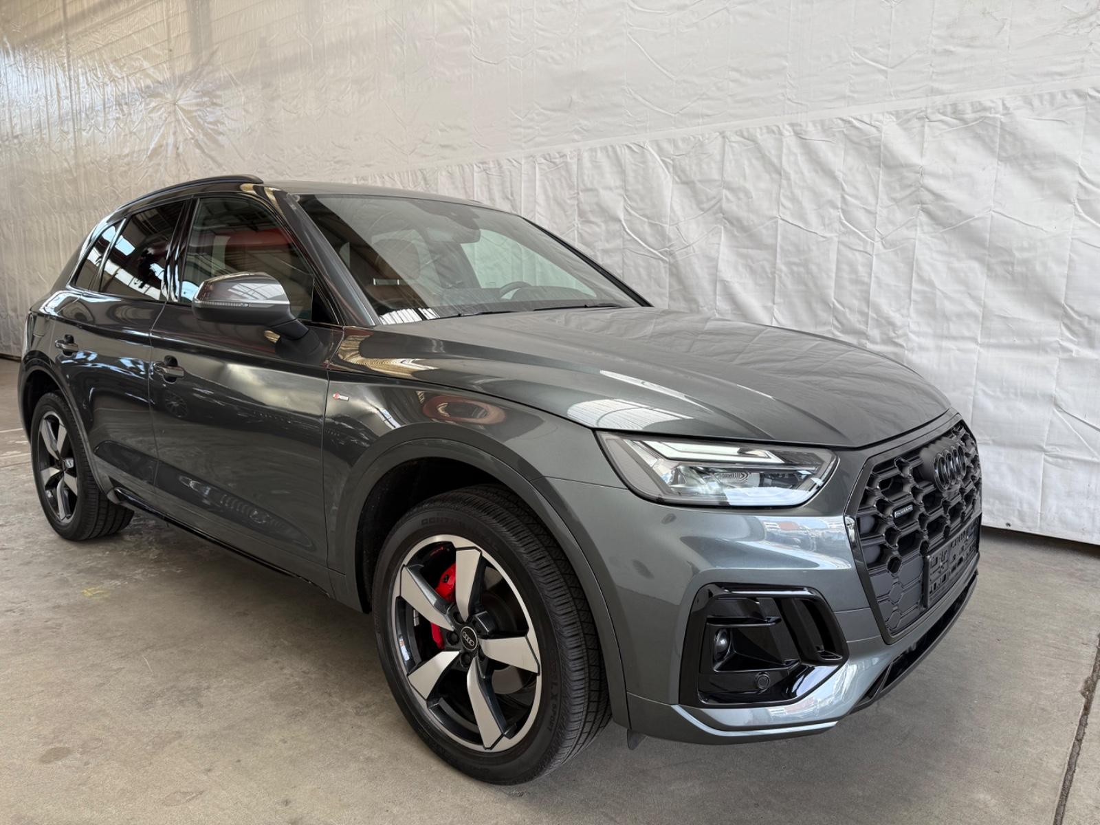 Audi Q5 45TFSIquattro Sline Pano Leder SpSitz 360 B&O