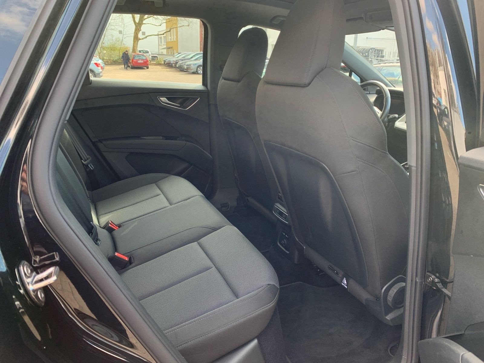 Audi Q4 e-tron - Bild 13