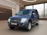 Mitsubishi Pajero 3.2 DI-D Intense/1Hand/Automatik/AHK/TÜV - Mitsubishi Pajero Intense mit Diesel-Antrieb