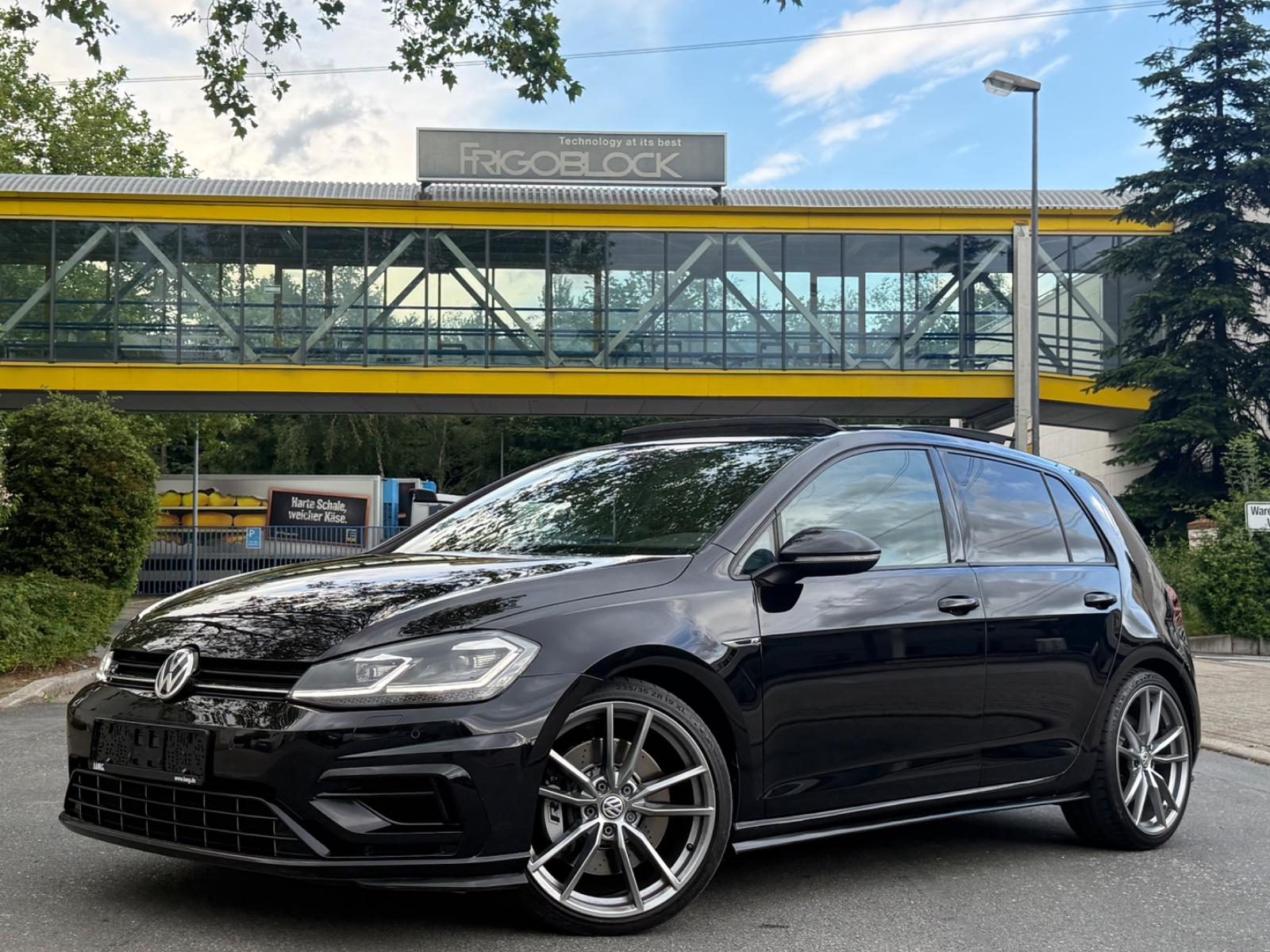 Volkswagen Golf VII R *PANO*DYNAUDIO*4MOTION*89TKM*VOLL