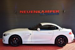 Fahrzeugabbildung BMW Z4 Roadster sDrive 23iA M-Sport Leder Navi PDC