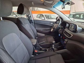 Hyundai TUCSON - 11