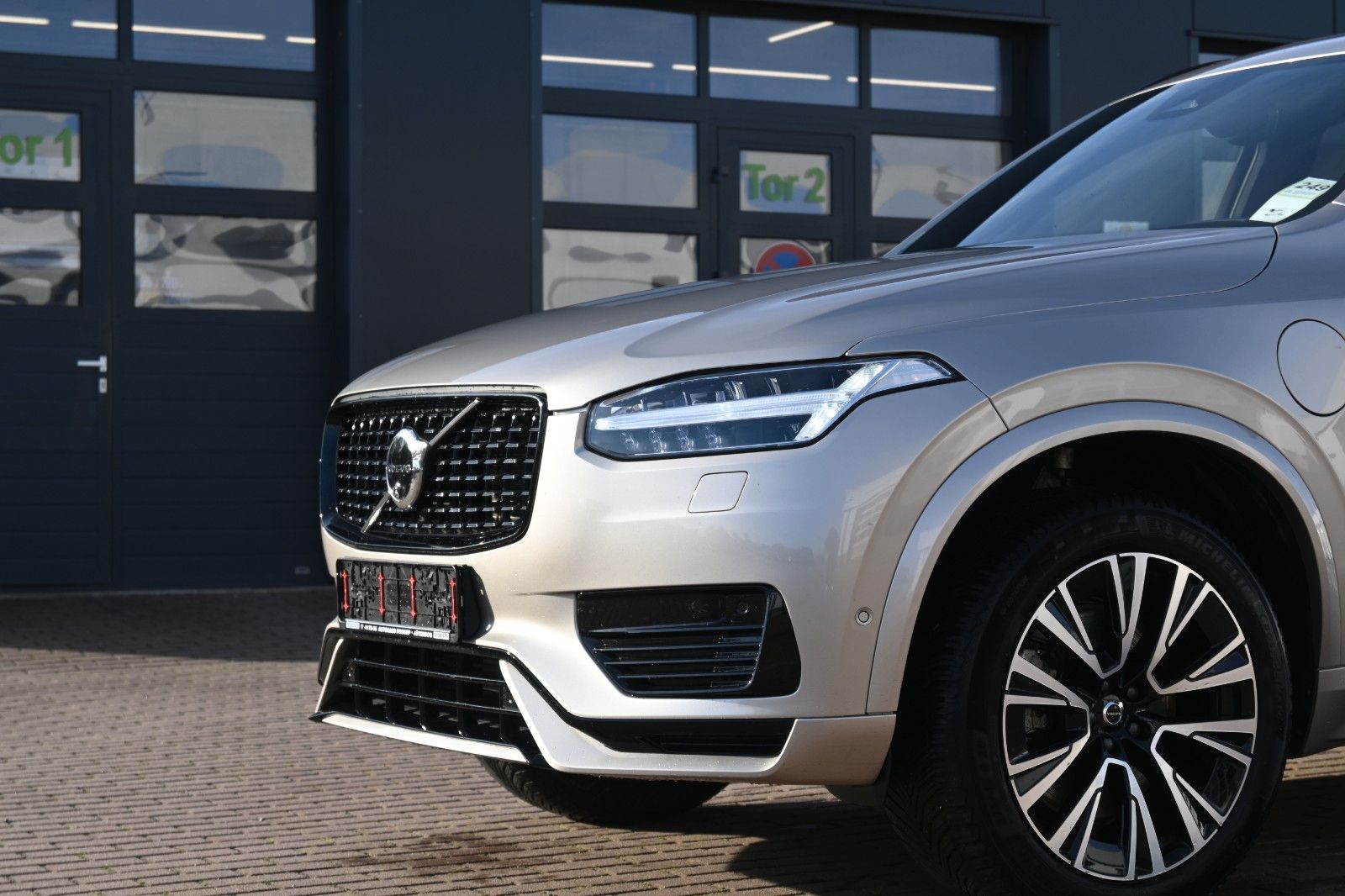 Fahrzeugabbildung Volvo XC90 T8 AWD Ultimate Dark*STDHZG*360°*LUFT*0,5%