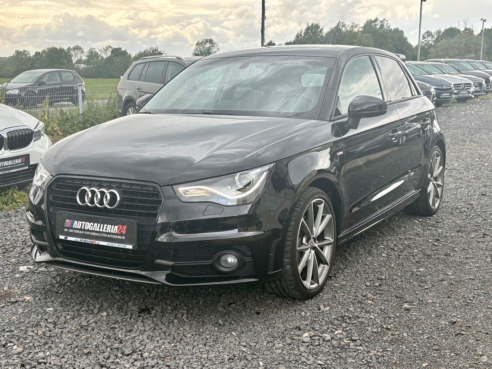 Fahrzeugabbildung Audi A1 1.4 TSI SPBK S LINE edition Navi Xenon SPORTP