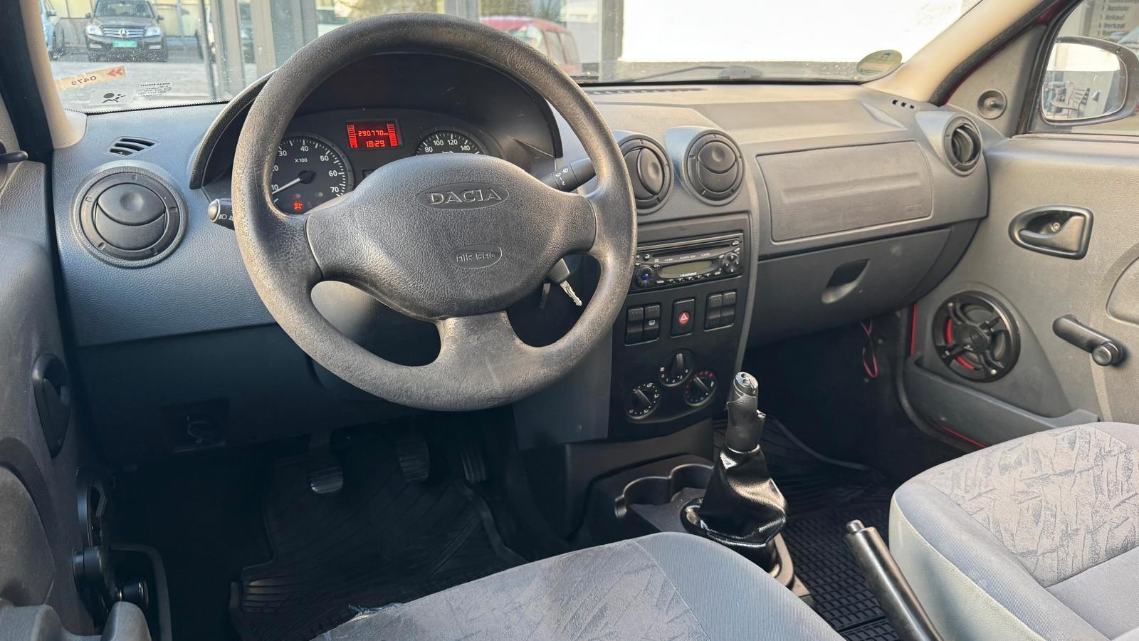 Dacia Logan 2010 — photo 17