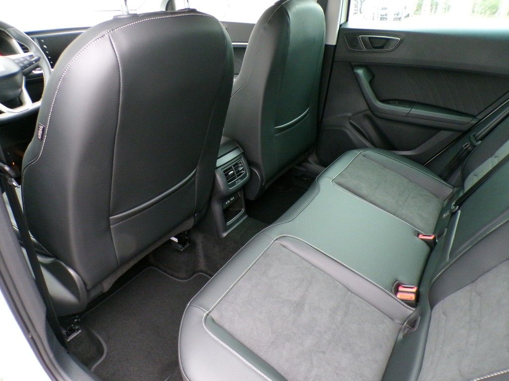 Fahrzeugabbildung SEAT Ateca 1.0 TSI Road Edition