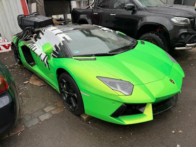 Lamborghini Aventador LP 700-4 LIFT*PDC*CAM*NAVI*Brandschade