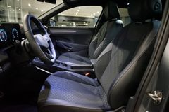 VW T-Roc 1.5 eTSI R-Line | Pano | 20"| NEUES MODELL VW T-Roc 1.5 eTSI R-Line | Pano | 20"| NEUES MODELL