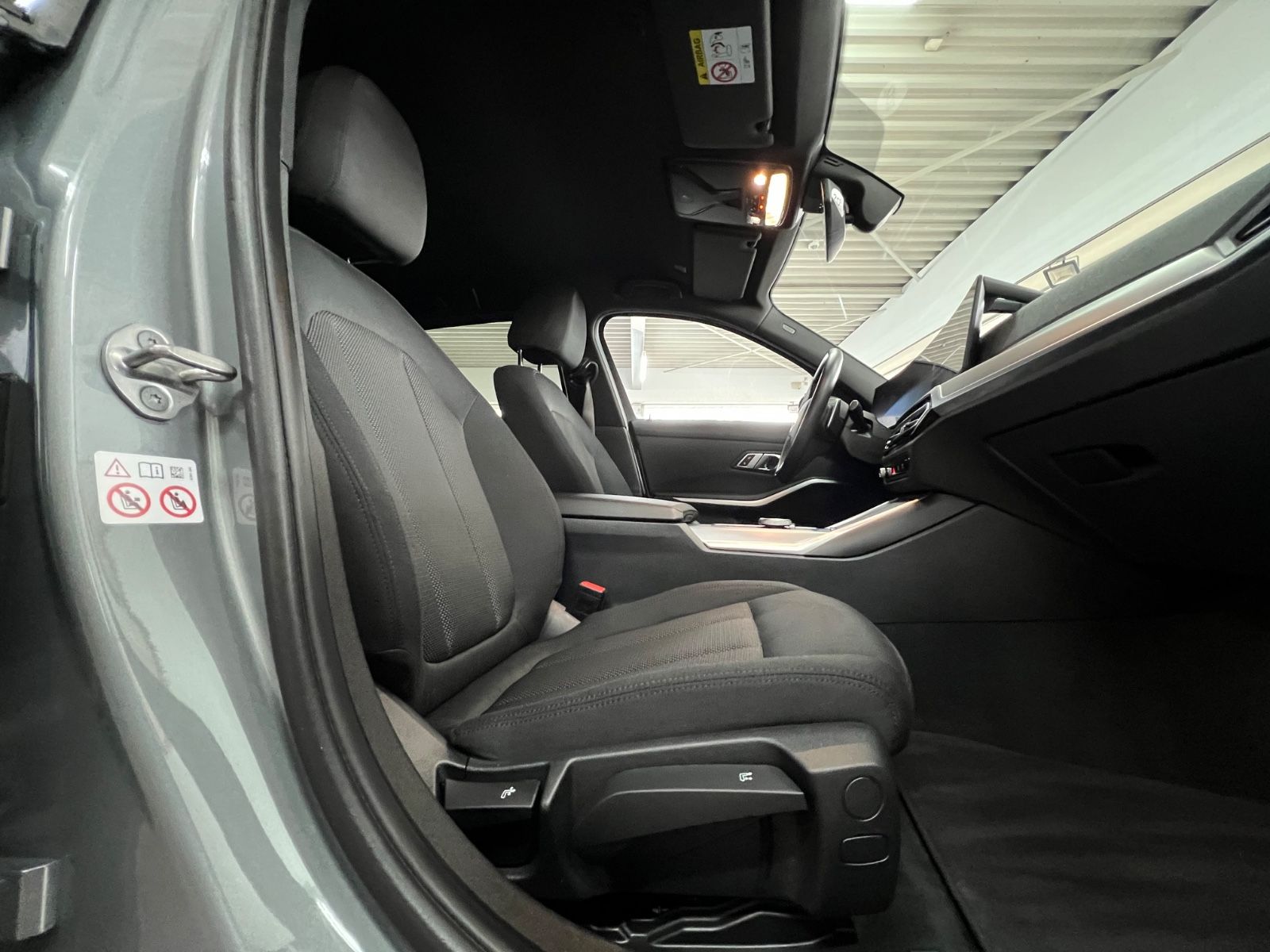 BMW 318 d Touring Driving Assistant+Parkassistent foto 16