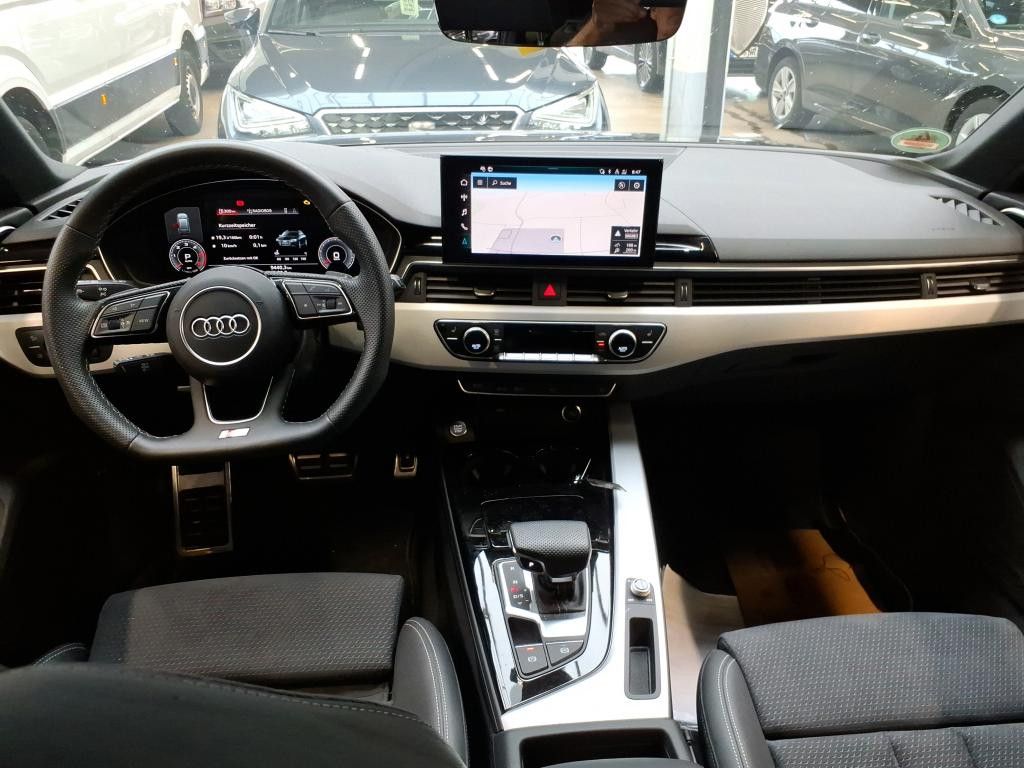 Fahrzeugabbildung Audi A4 Avant 40 TDI S-line Black Competition