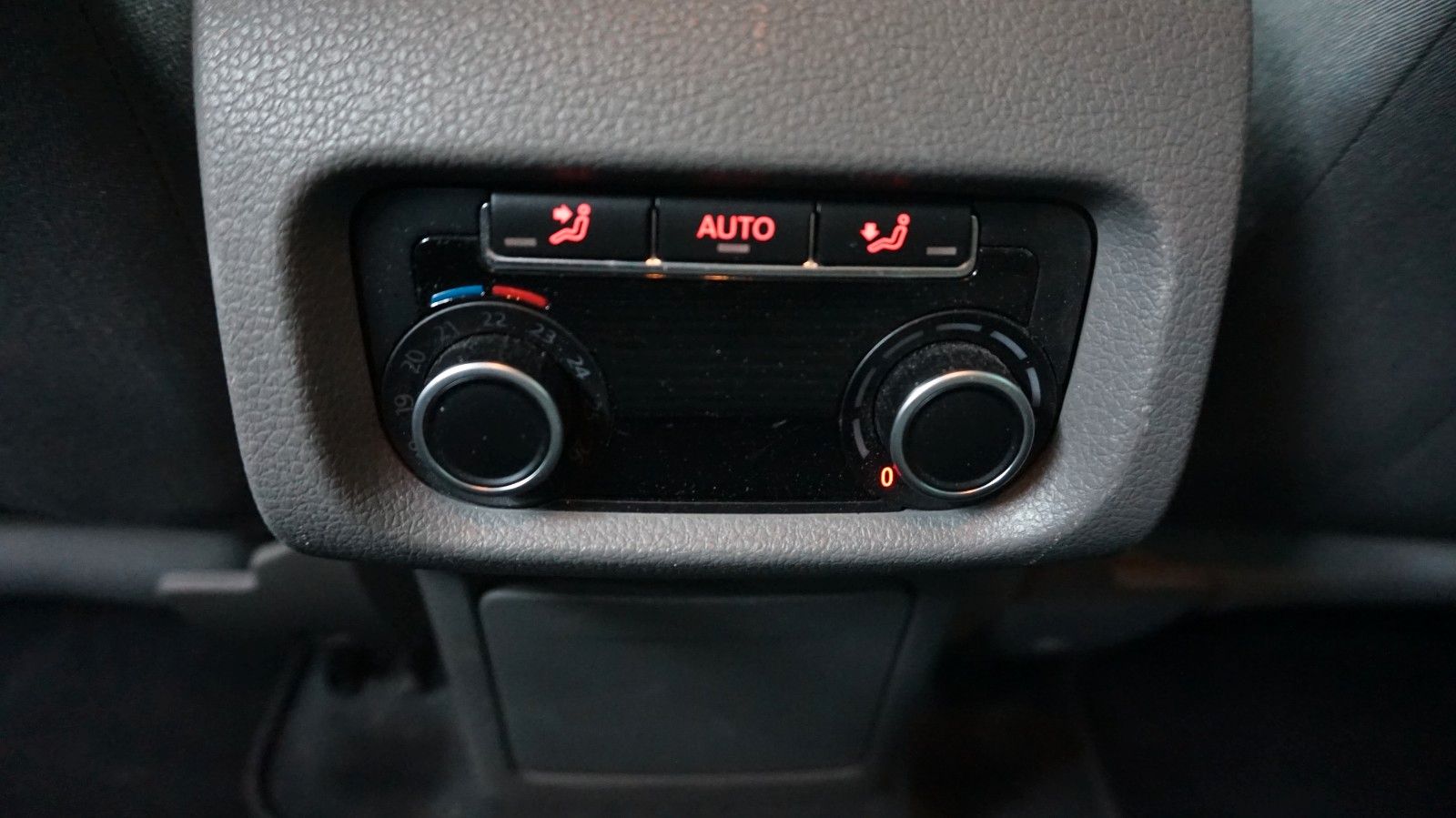 Fahrzeugabbildung SEAT Alhambra 4You  7 Sitzer  durchs. Verbr. 5,5 L