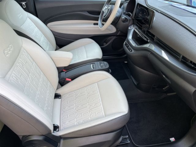 Fahrzeugabbildung Fiat 500e La Prima by Bocelli Android Auto, Sitzheizu