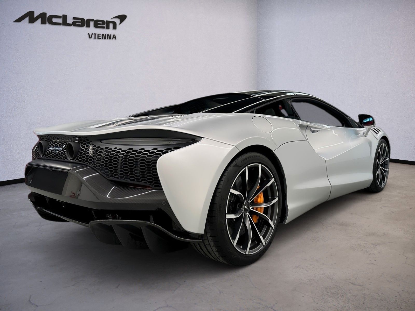 McLaren Artura - Elite - Supernova Silver - CF ext. Pack imagem 3