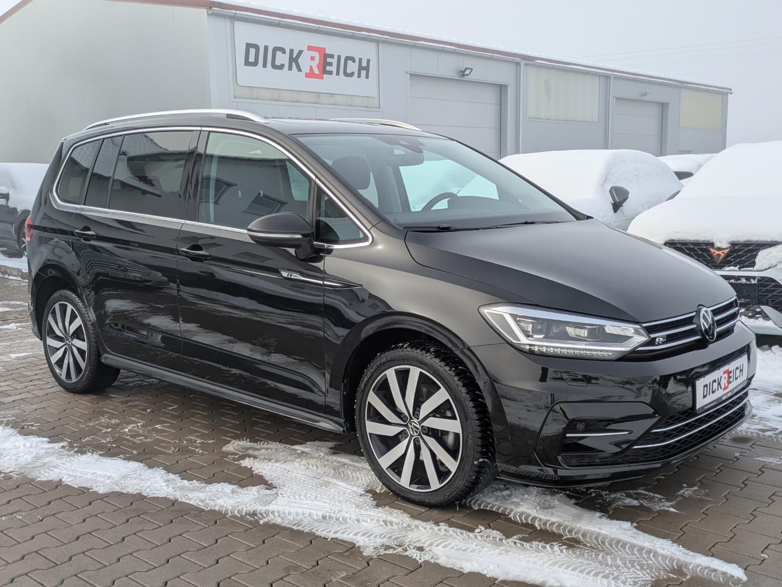 Volkswagen Touran 2.0 DSG R-Line High. Pano 7-Si IQ.Dri AHK