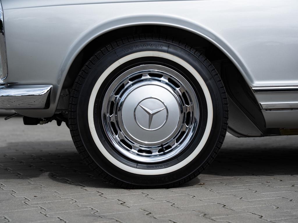 Mercedes-Benz SL 280