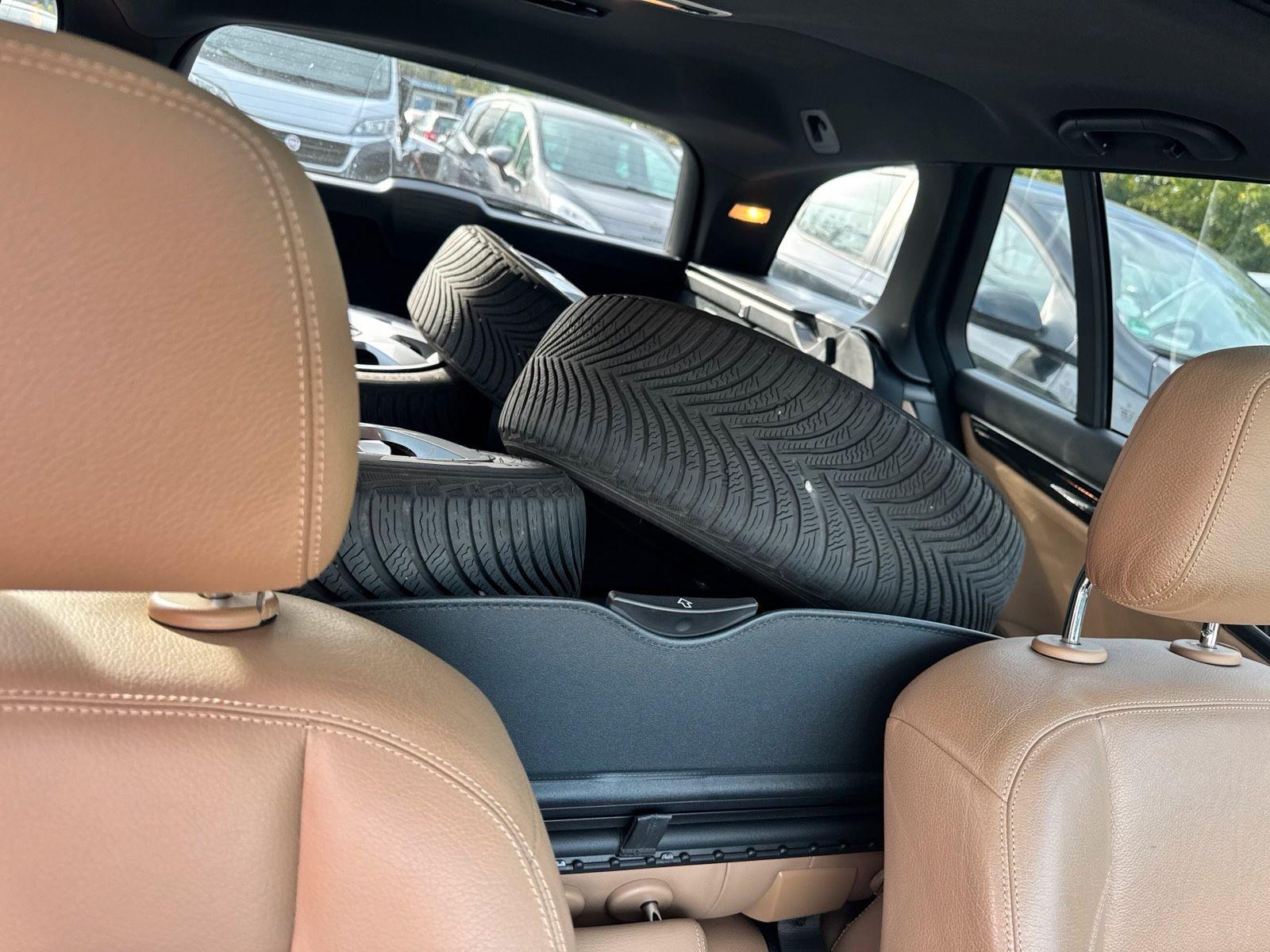 Mercedes-Benz C220 2012 — photo 11