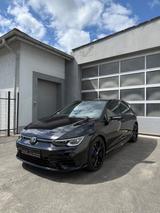 Volkswagen VIII Lim.R Performance 4Motion*AKRAPOVIC - Volkswagen Golf mit Benzin-Antrieb: Schiebedach, Limousine
