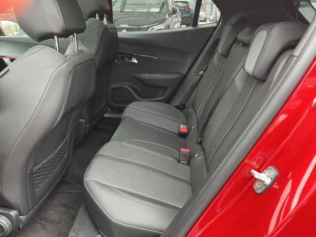 Peugeot 2008 Elektro GT
