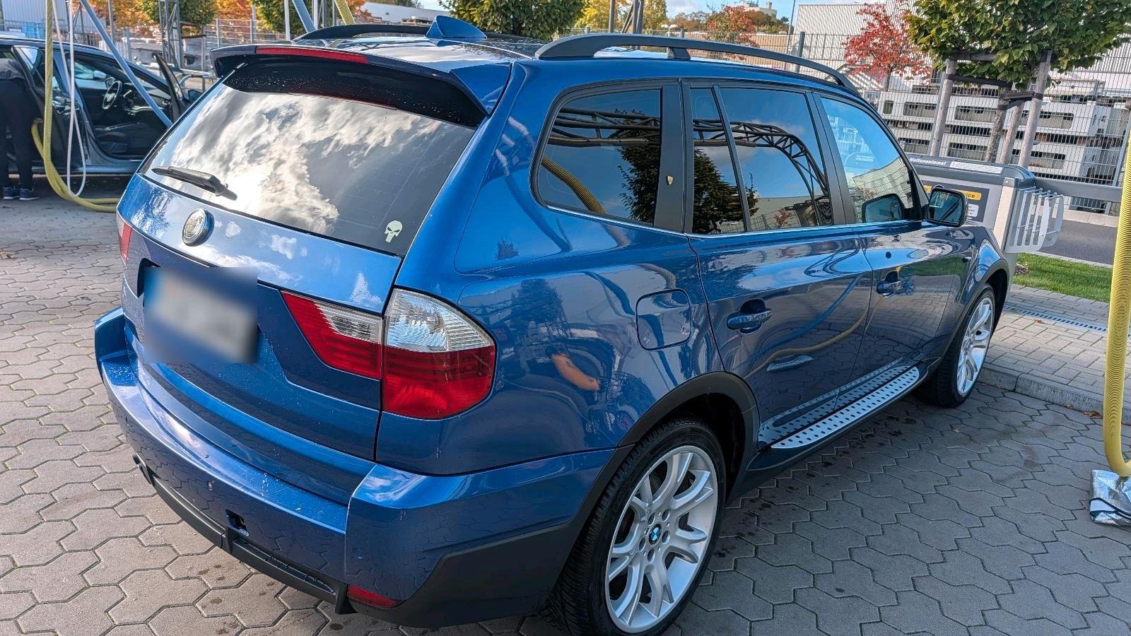 BMW iX3
