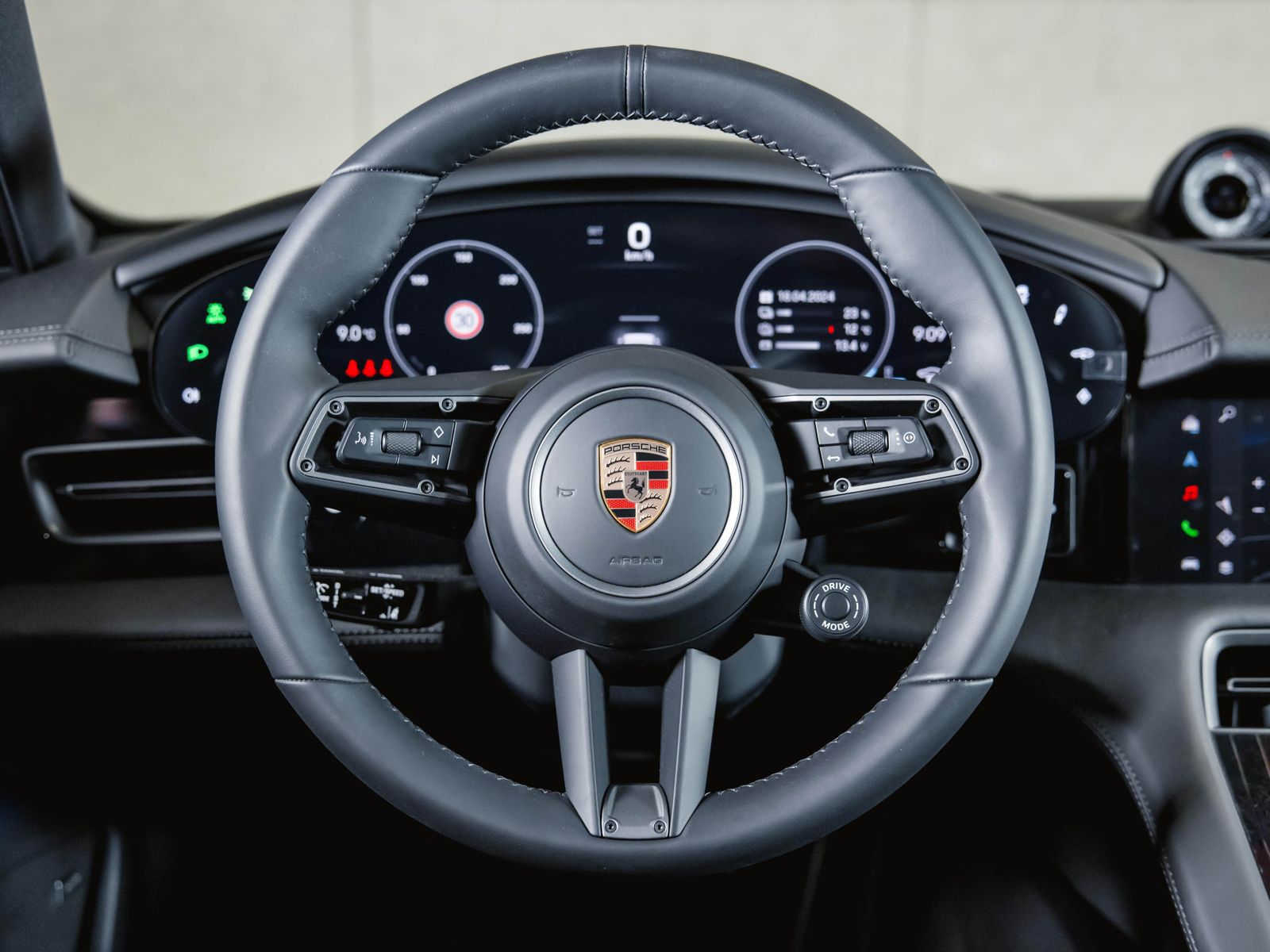 Porsche Taycan - Bild 17