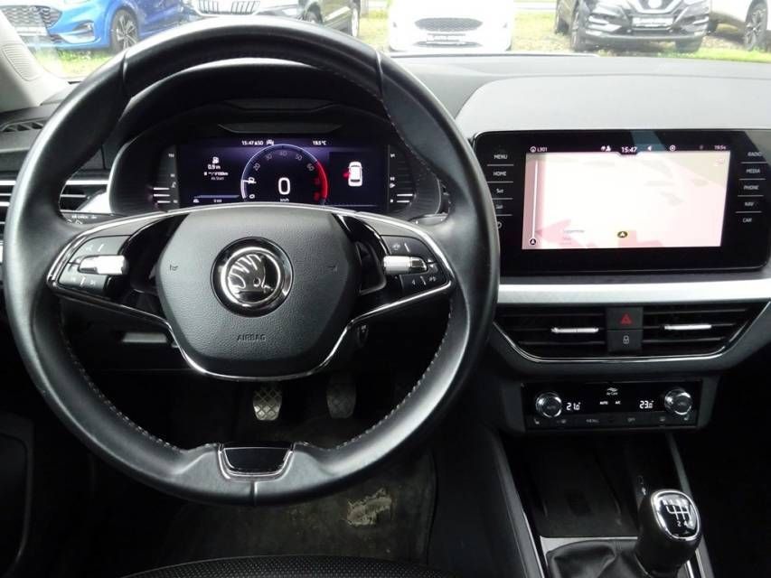 Fahrzeugabbildung SKODA Kamiq 1.0 TSI Tour Navi