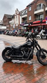 Harley-Davidson Dyna Street Bob  - Motorräder in Solingen