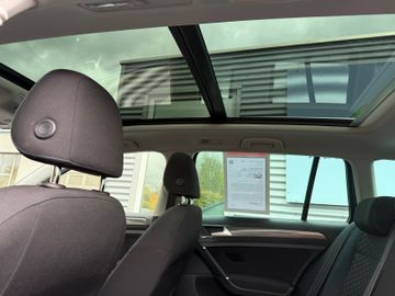 Volkswagen Golf VII Variant IQ+LED+APP+ACC+LkHz+Pano