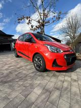 Hyundai i10 1.2 Passion fast neuwertig