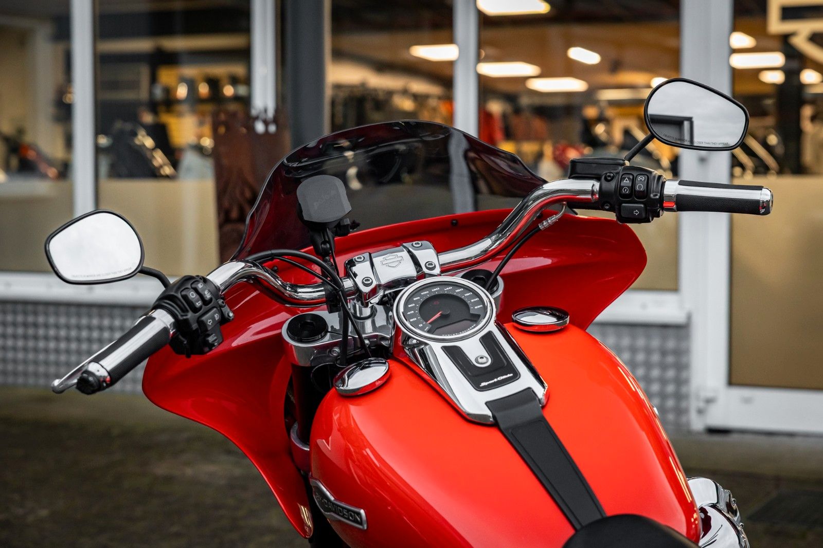 Fahrzeugabbildung Harley-Davidson FLSB SPORT GLIDE 107-Bagger Race Umbau