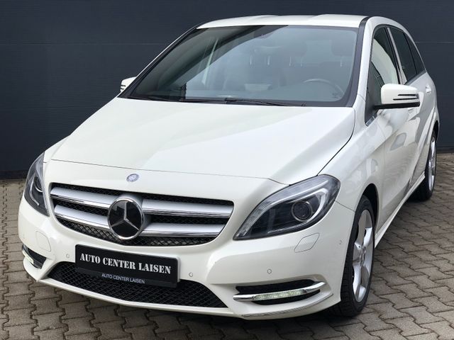 Mercedes-Benz B 220 4Matic Sportpaket BiXenon Navi Leder PDC