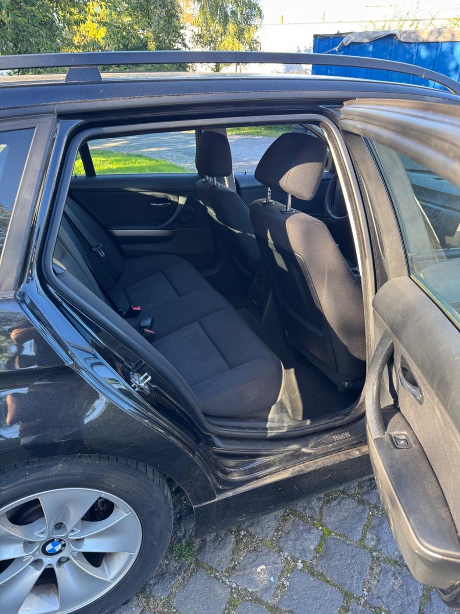 BMW 318 2006 — photo 12