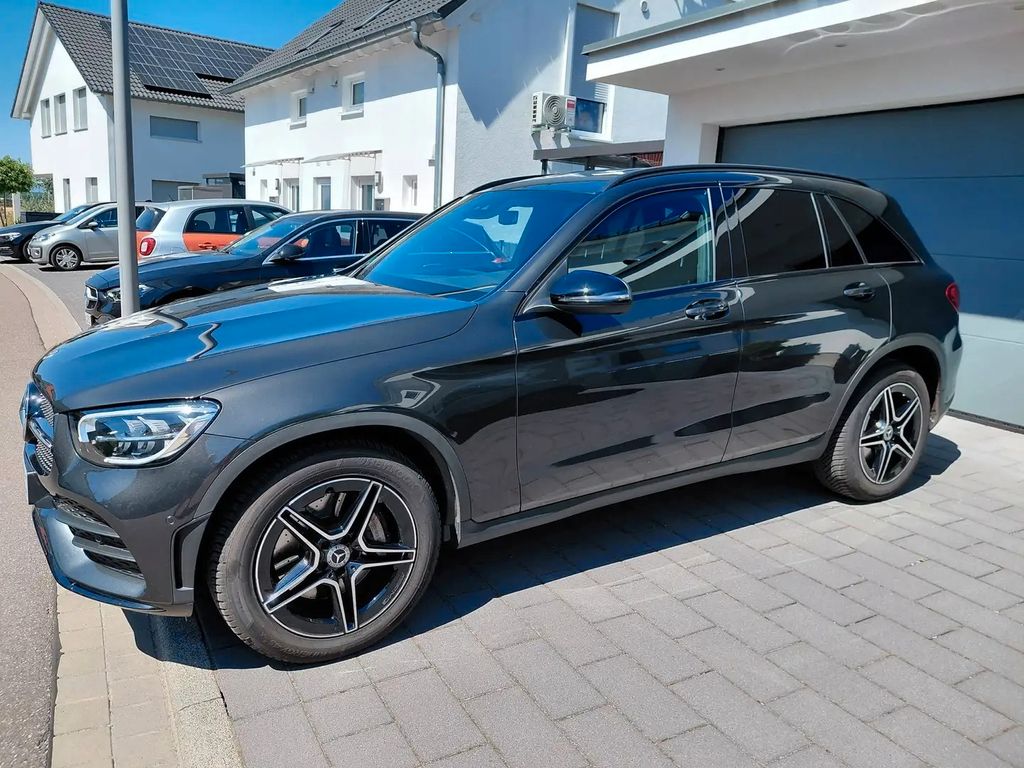 Image of Mercedes-Benz GLC 200
