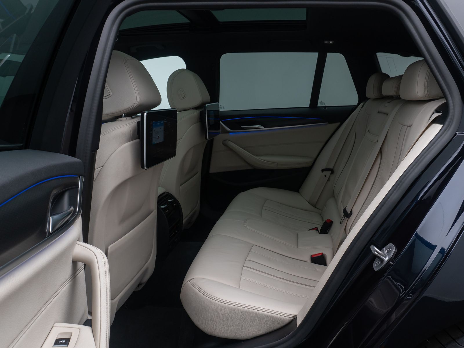 Fahrzeugabbildung BMW 540d xD M Sport FondEnt Kamera HiFi Panorama TV