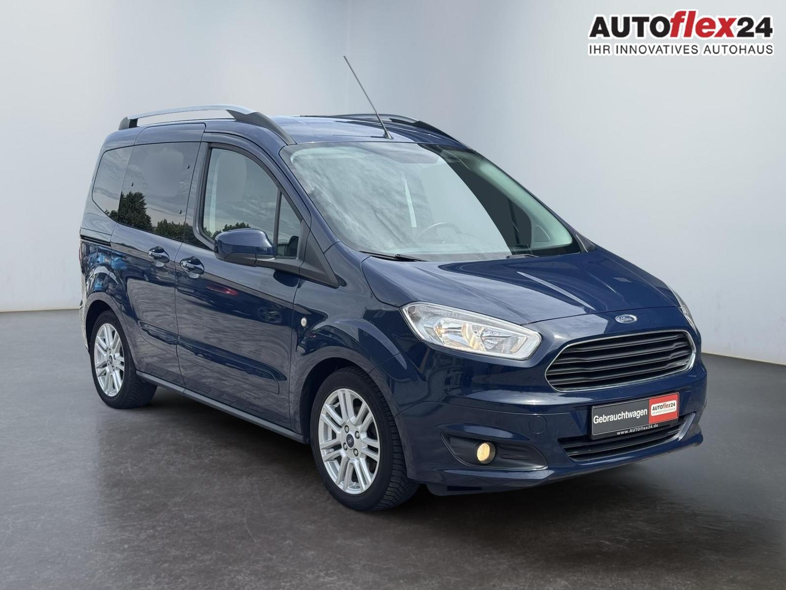Ford Tourneo Courier Titanium 1.0 Sitzheizung behe...
