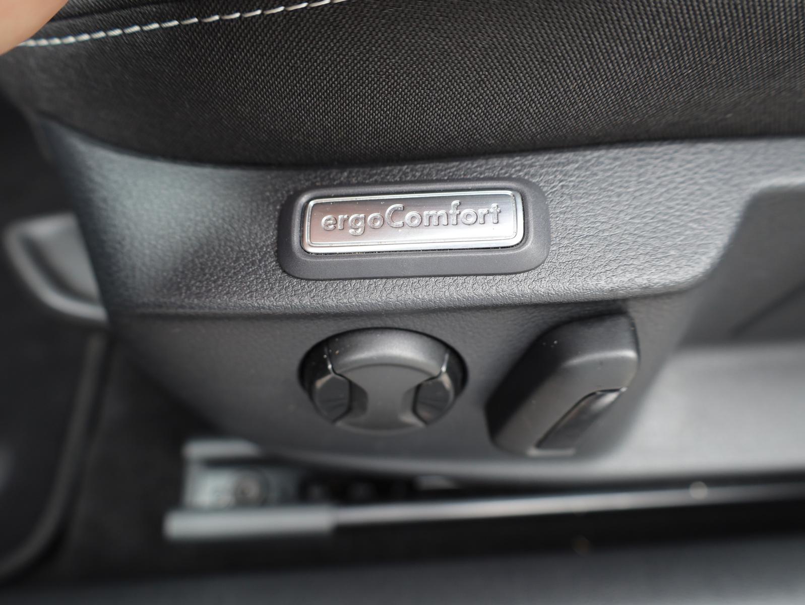 Volkswagen Passat 2.0 TDI Business*ACC*CarPlay*AHK, миниатюра 15