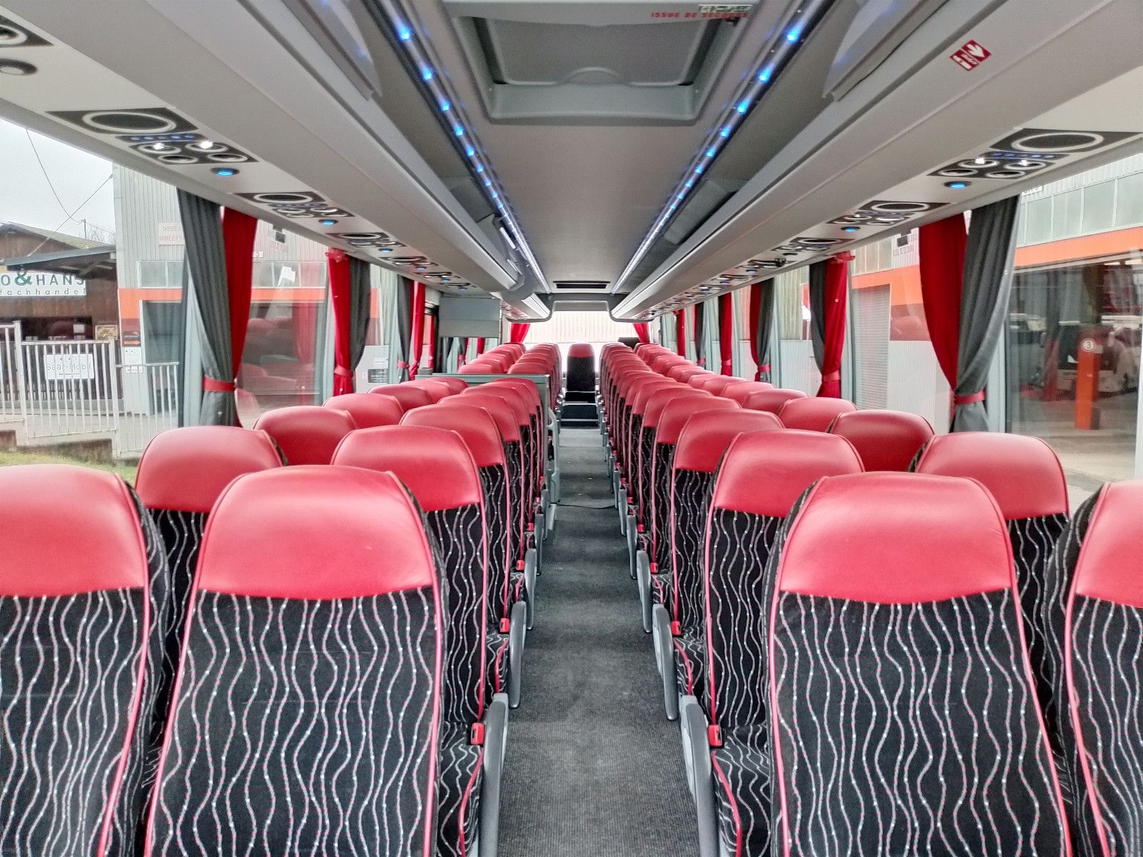VANHOOL  2019 - Image 25 of 50