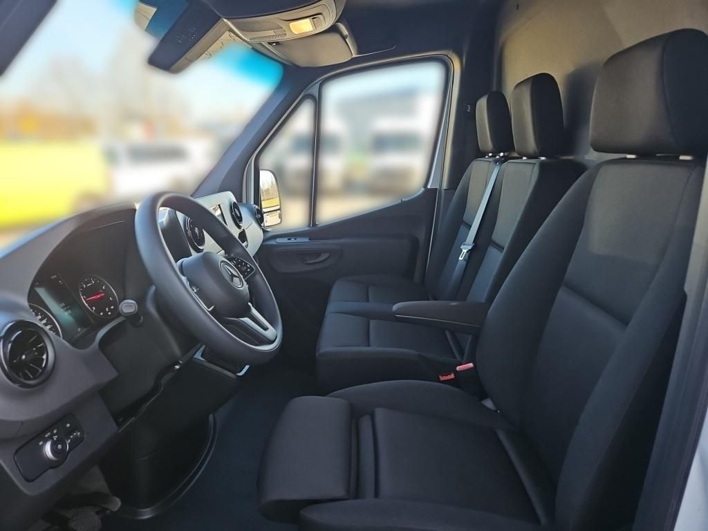 Fahrzeugabbildung Mercedes-Benz Sprinter 315 Kasten L2H2 FWD MBUX RFK Sitzhzg.